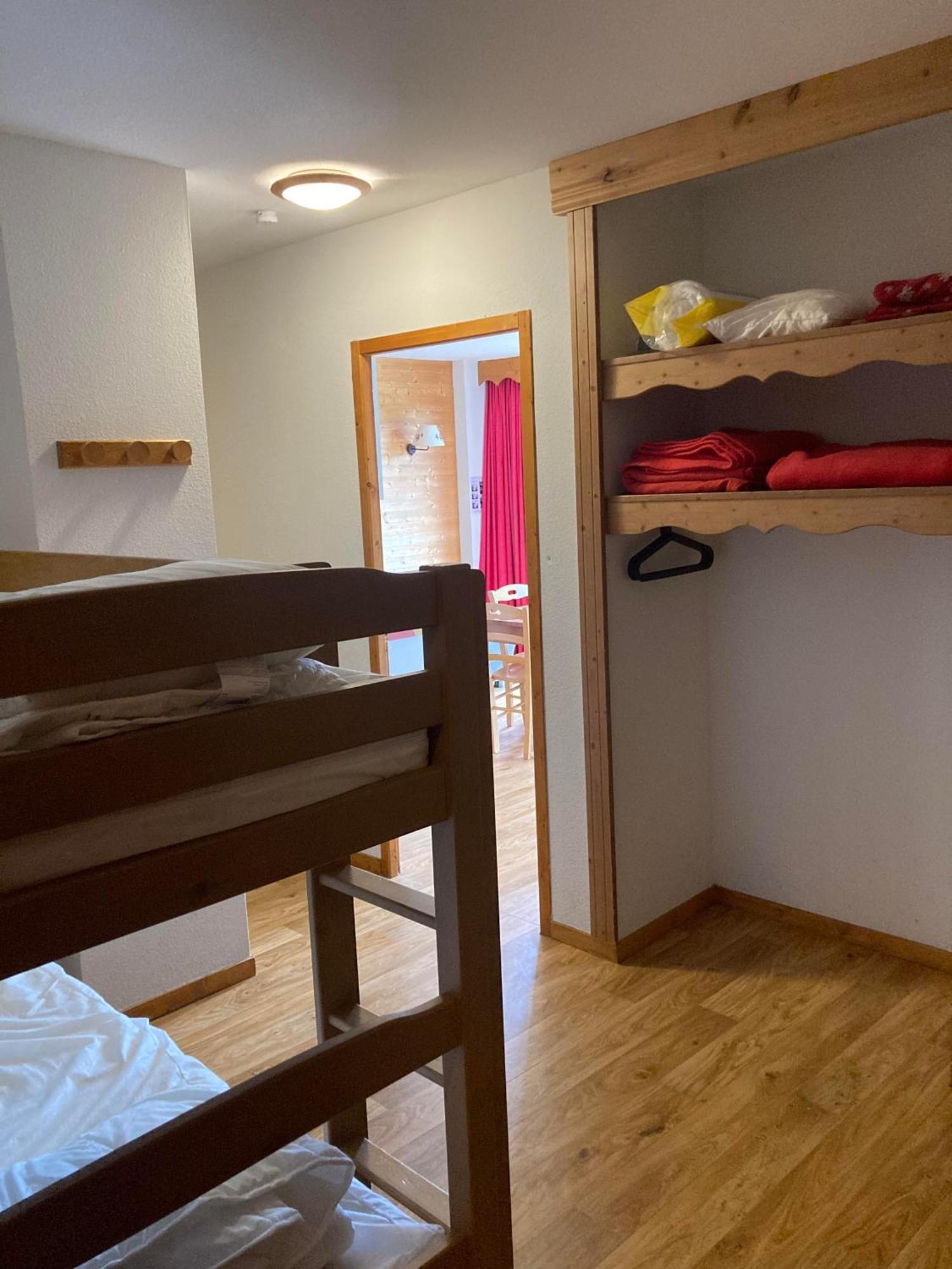 Appartement Pied Des Pistes, Terrasse Wifi Et Parking Chamrousse Esterno foto